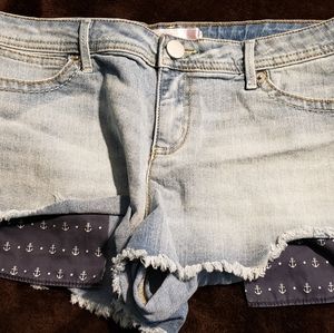 Women's No Boundaries Shorts
